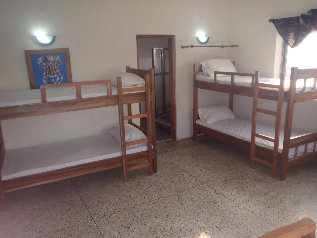 The Sleepy Hippo Hotel Accra Eksteriør billede