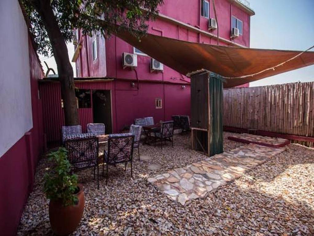 The Sleepy Hippo Hotel Accra Eksteriør billede